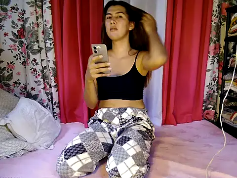 ur_hot_jenelle webcam