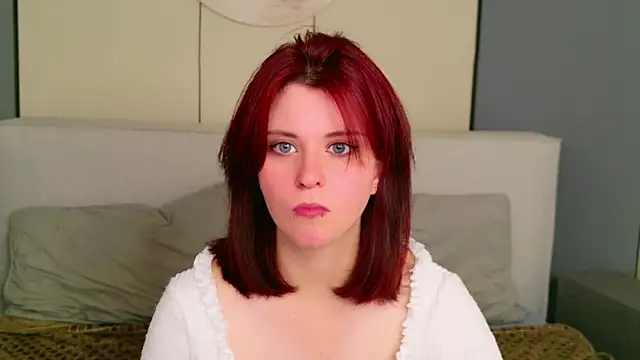 Milana_Bold webcam