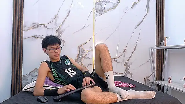 Andrew16__Re webcam