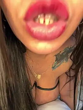 Conny_honeyy webcam