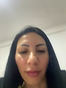 Zara_Mature_pm webcam