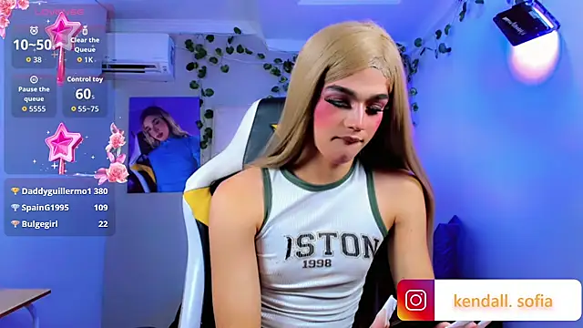 Sophiaa_doll_ webcam