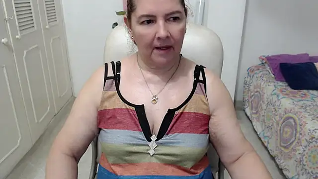 leonela_69 webcam