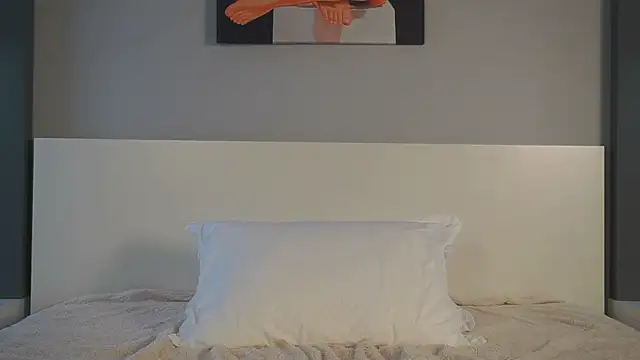 AnnaSiren webcam