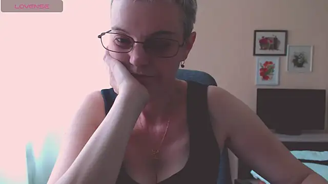 CutieErikaa webcam
