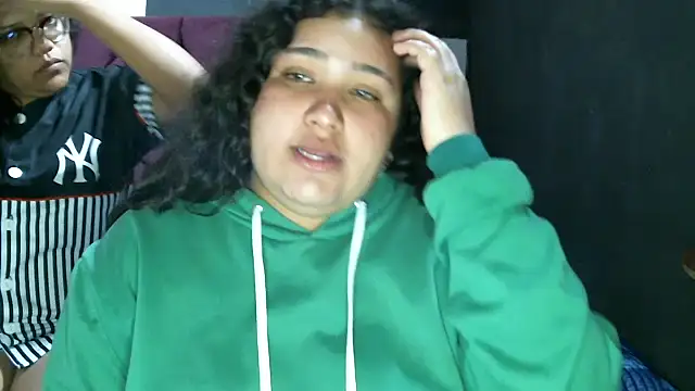 Valery-Khloe webcam