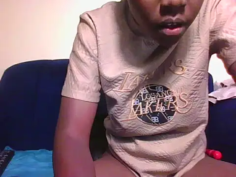 Nova_Whisper001 webcam