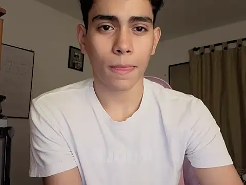 Yamilk101 webcam