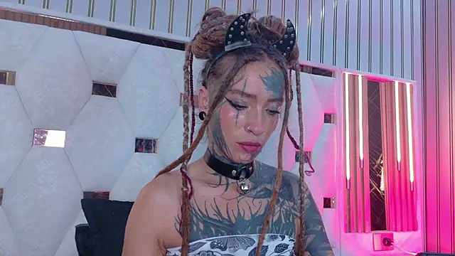 Lucy_Doll8 webcam