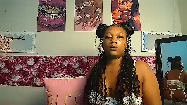 EnchantingLisa webcam