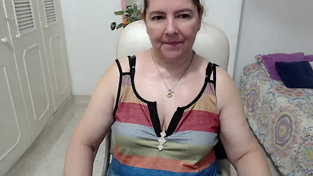 leonela_69 webcam