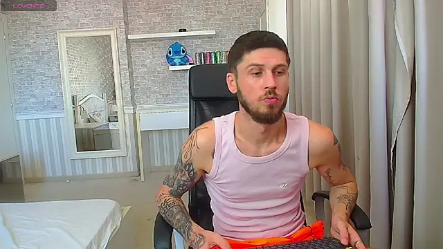 JonahShaw webcam