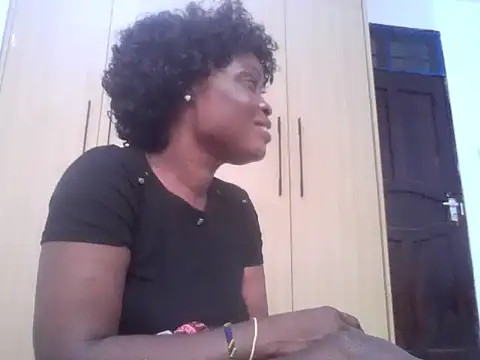sweet-boob webcam
