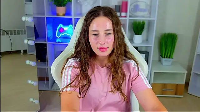 NadinnL webcam