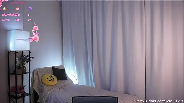 ClarineCasebolt webcam