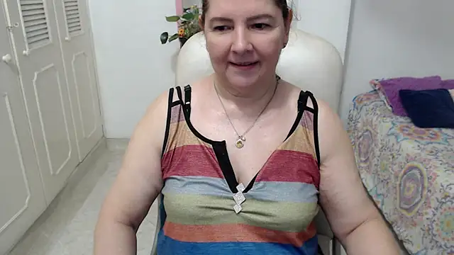 leonela_69 webcam