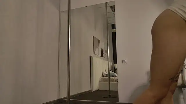 Rebecca_Ford webcam