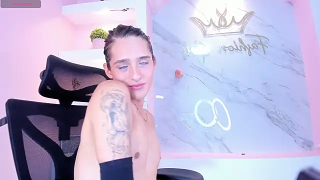CandyDance1_ webcam