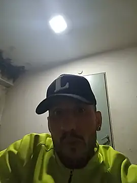 UruUru12 webcam