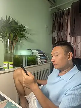 mrcake666 live cam on StripChat