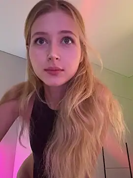 LunaRase live cam on StripChat