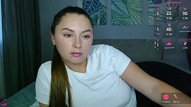 mia_bloomy webcam