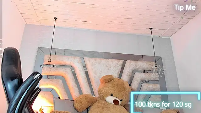AngelineHeet webcam