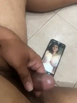 Creepyradish webcam