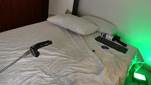 _mishelle webcam
