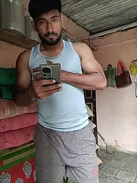 Lustynani live cam on StripChat
