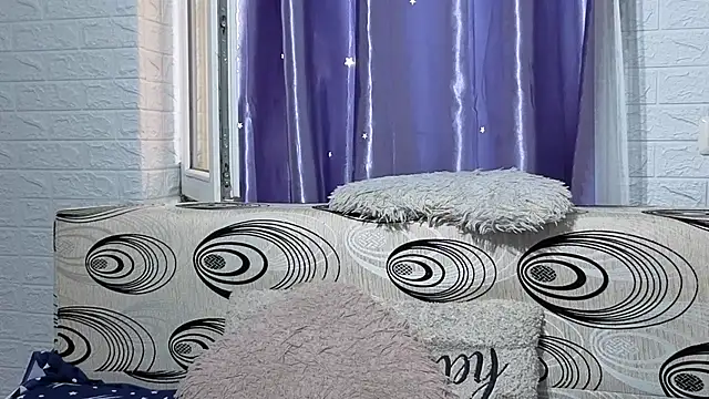 Ramona870 webcam