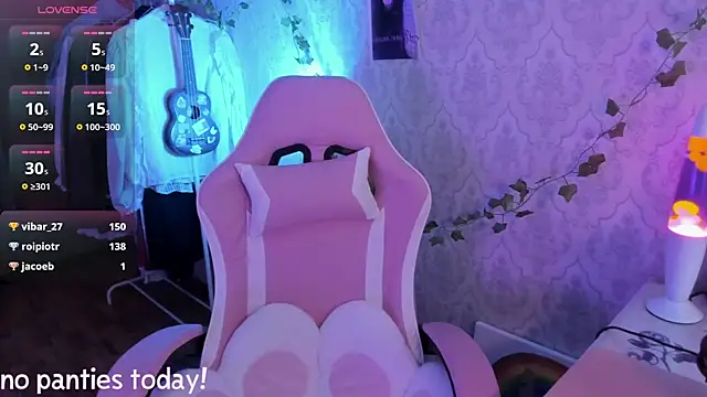 RileyNymph webcam
