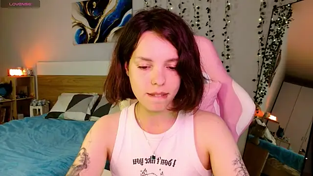 Maya_Campbell webcam