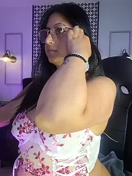 Amber_gold_ webcam