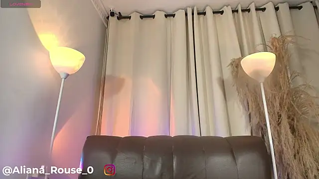 Aliana_Rouse webcam