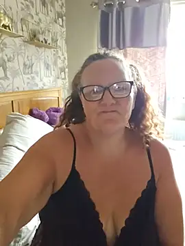 MissQueenBeex webcam