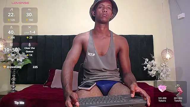 blackbignude webcam
