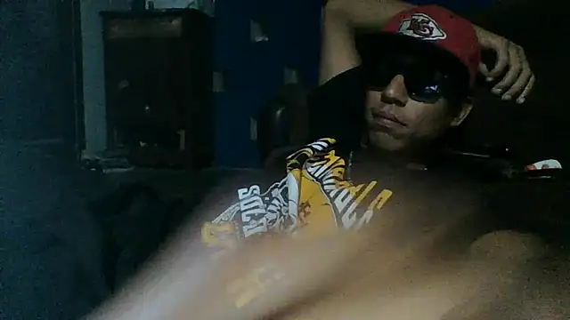AlexAlejandro13 webcam