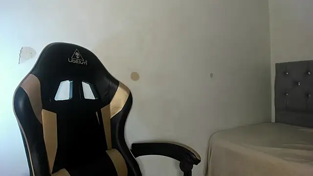 Angelasex18 webcam