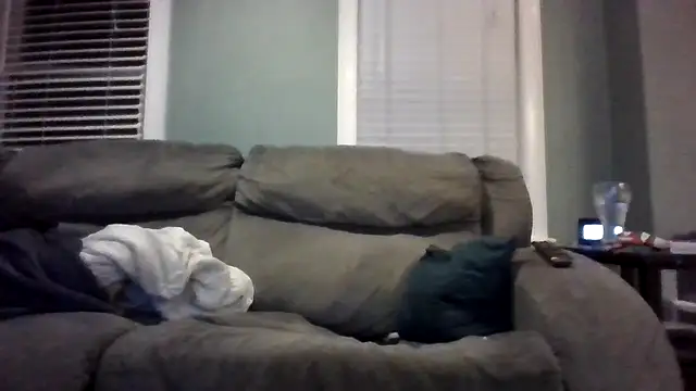 burby79 live cam on StripChat
