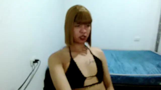 estefania224 webcam