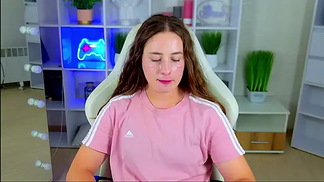 NadinnL webcam