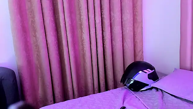 Lana_fox01 live sex cam
