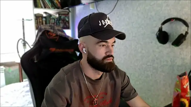 _Serious_Man webcam