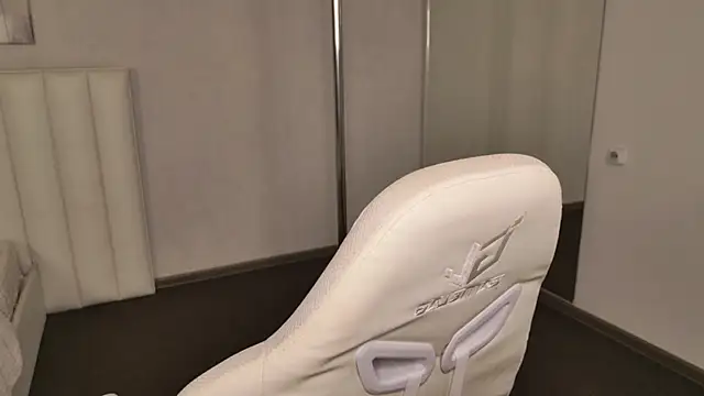 Rebecca_Ford webcam