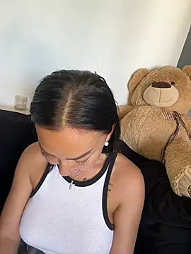 MaiaGold69 webcam