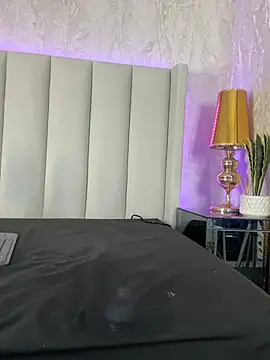 ninna_vinns live cam on StripChat