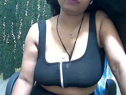 Ruhi_Hotty webcam