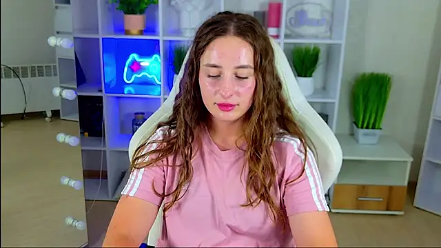NadinnL webcam