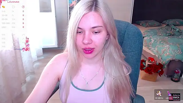 Lana__Nova webcam